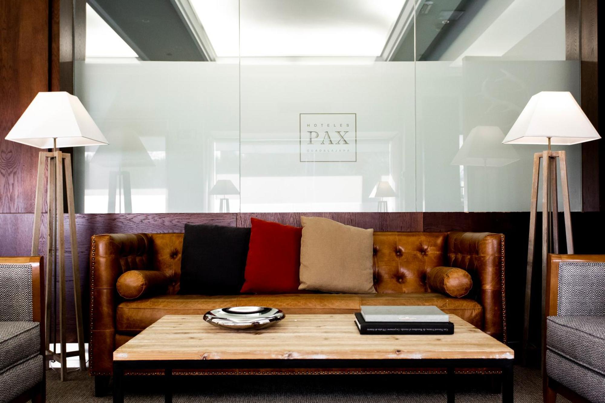 Hotel Pax غواذالاخارا المظهر الخارجي الصورة