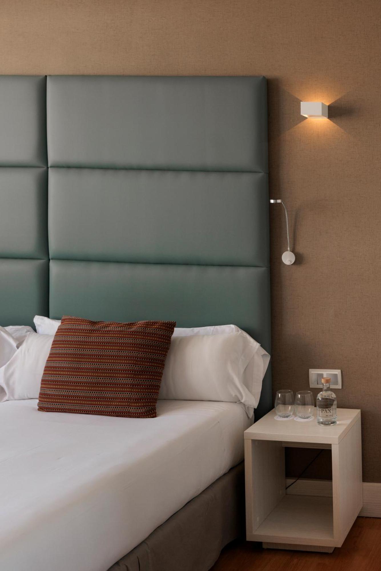 Hotel Pax غواذالاخارا المظهر الخارجي الصورة