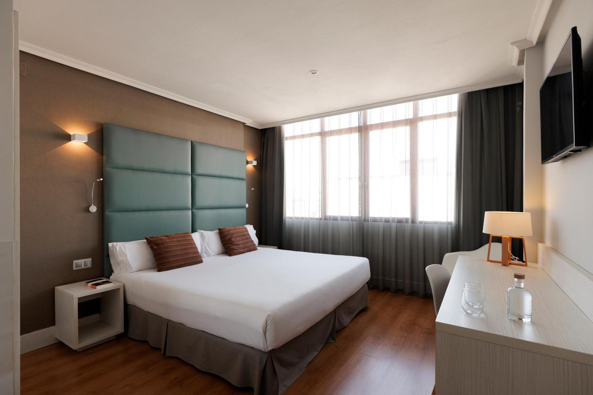 Hotel Pax غواذالاخارا المظهر الخارجي الصورة