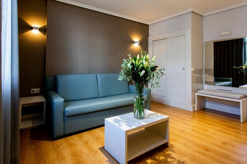 Hotel Pax غواذالاخارا المظهر الخارجي الصورة